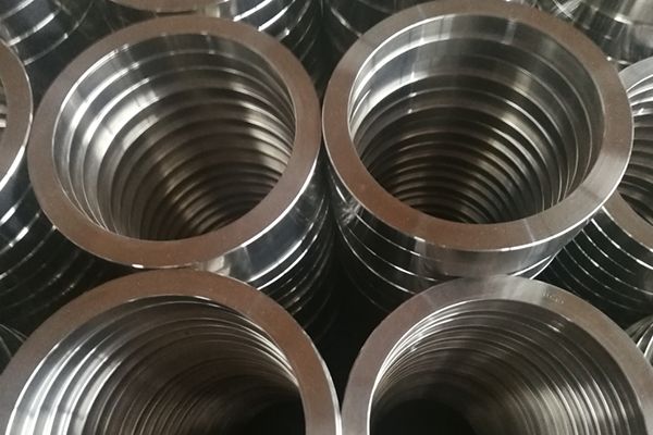 Was sind die Anwendungen von Metallfiltern im industriellen Bereich?